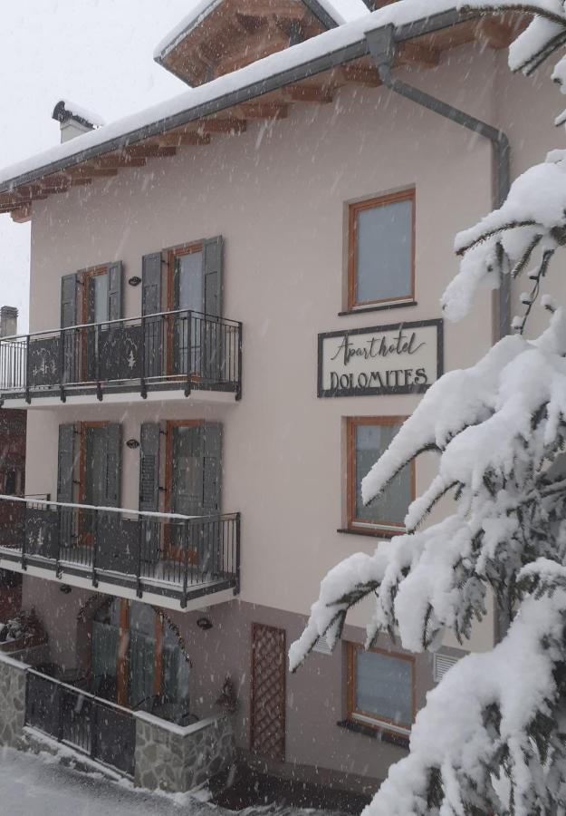 Aparthotel Dolomites Living&Relax Commezzadura Exterior photo